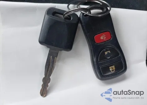 2011 Nissan Versa 1.8S z USA, uszkodzony, nr VIN 3N1BC1CP3BL422982